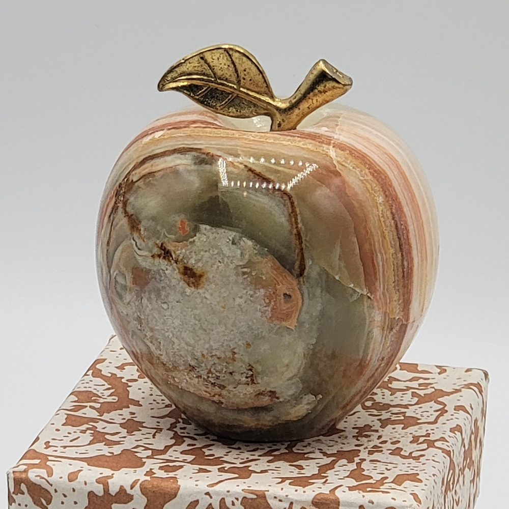 Natural Onyx Stone Apple with Golden Leaf Accent